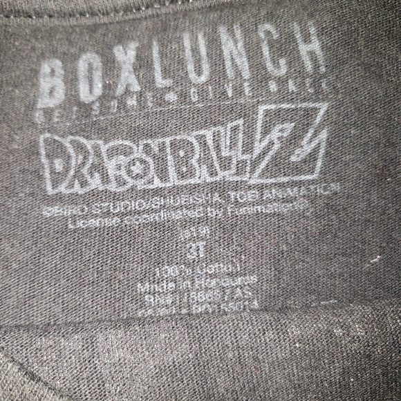 Dragon ballZ graphic tee - Picture 2 of 2